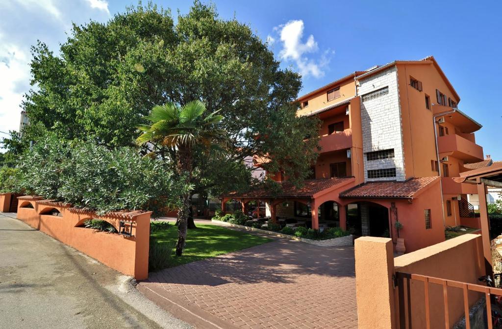 Villa Maimare Биоград-на-Мору Экстерьер фото